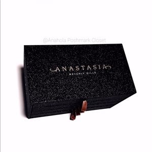 (NWT) Anastasia Beverly Hills Vault Drawers